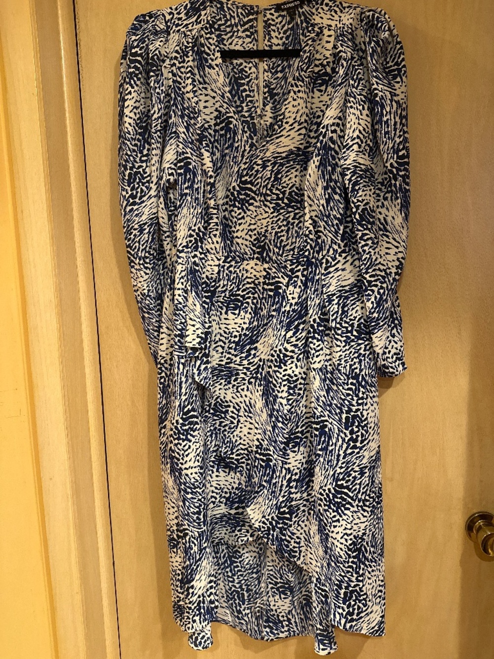Long sleeve print dress